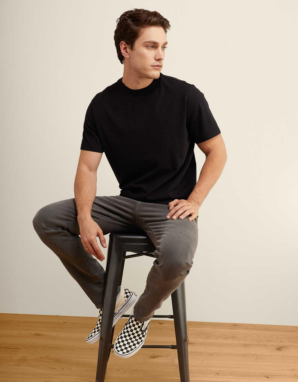 AE Lightweight Icon T-Shirt