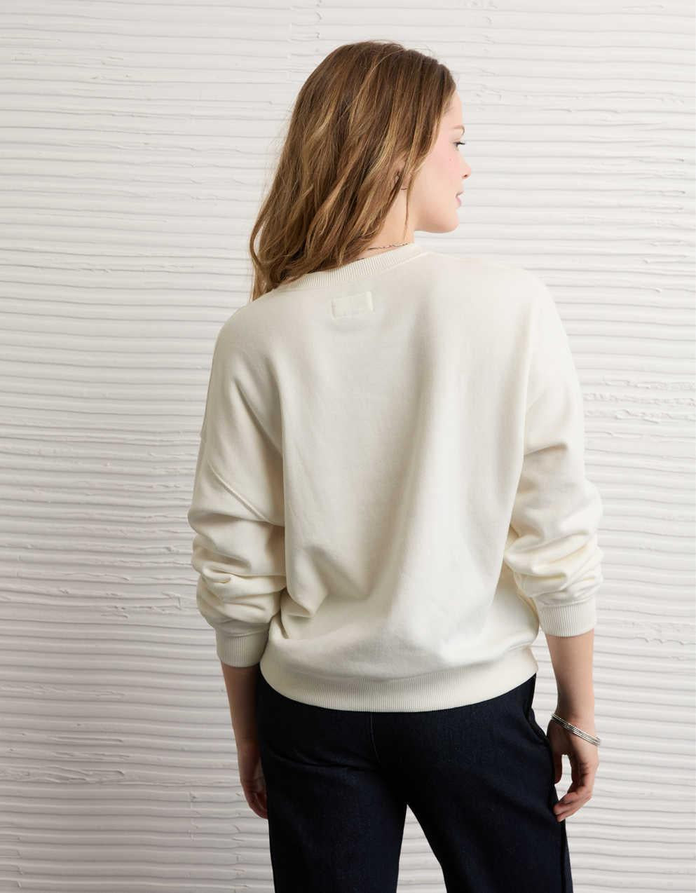 AE Relaxed Graphic Sweatshirt