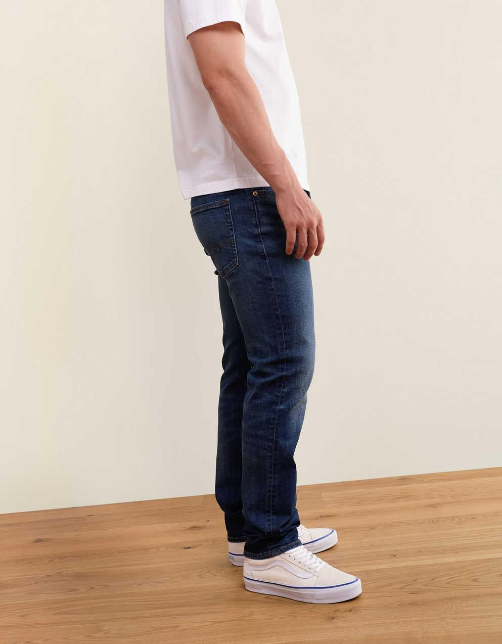 AE Slim Straight Jean