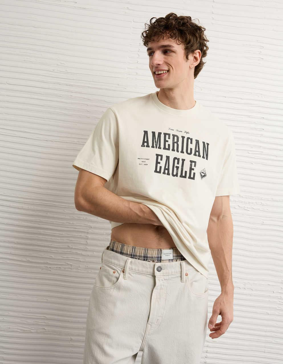AE Standard Fit Graphic Logo T-Shirt