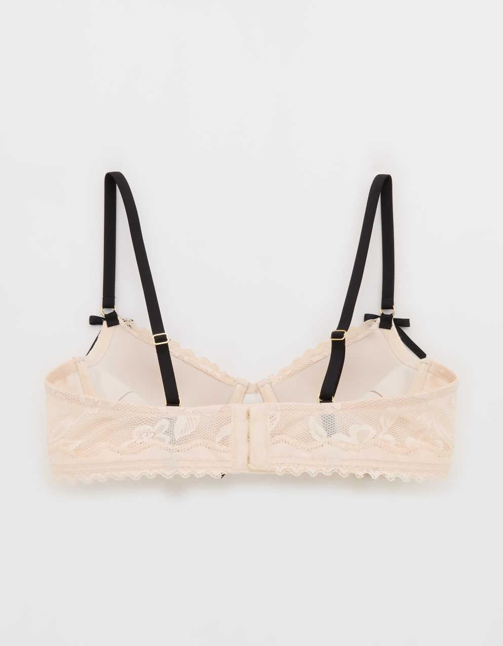 Show Off Feeling Femme Lace Plunge Push Up Bra