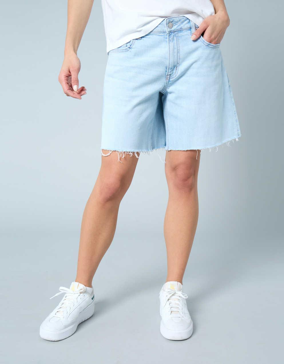 AE 8" Dreamy Drape Stretch Low-Rise Baggy Jort