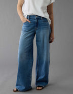 AE Low-Rise Ultra Wide-Leg Jean