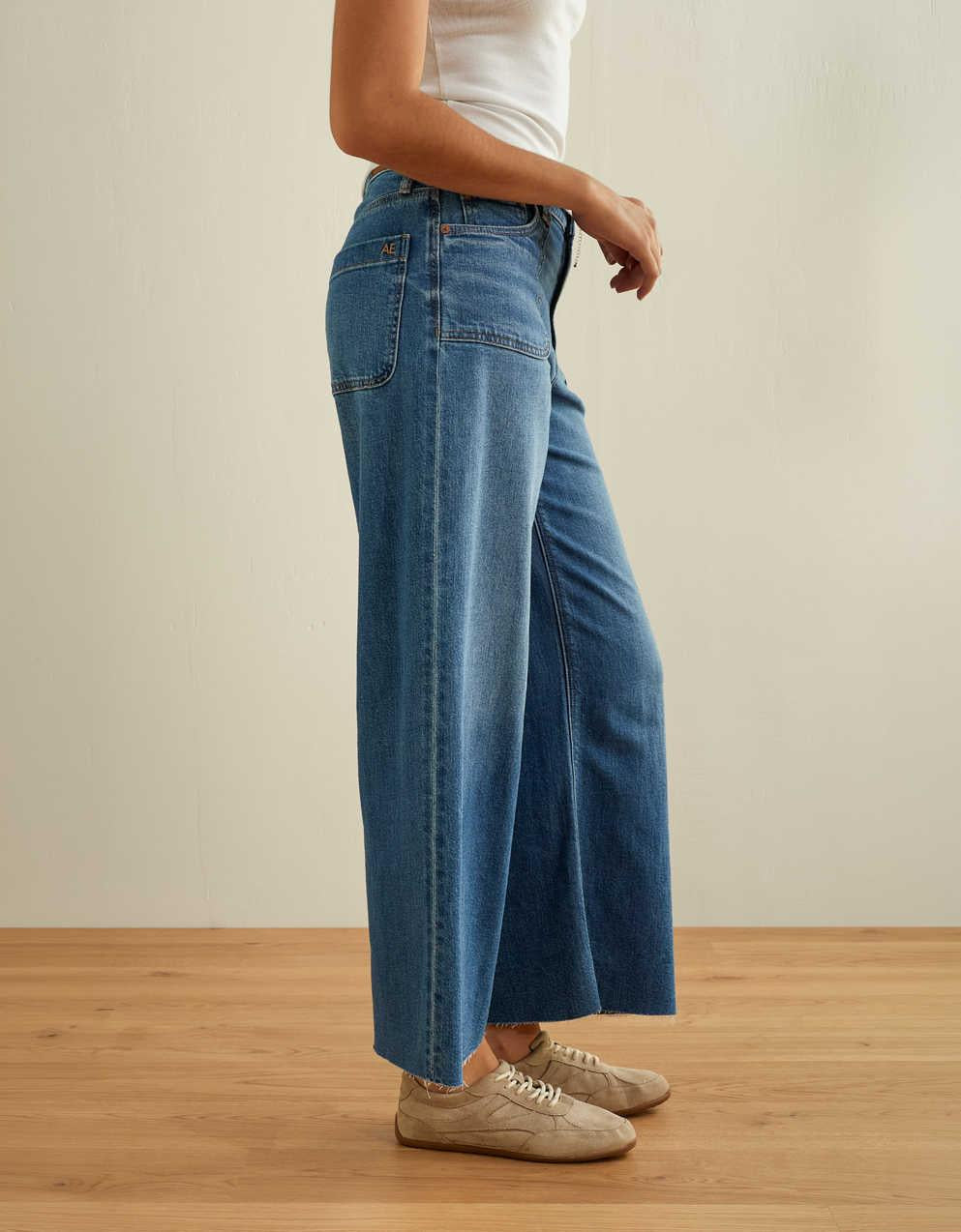 AE Super High-Waisted Ultra Wide-Leg Jean
