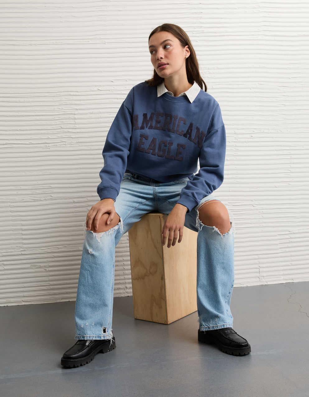 AE Graphic Crew Neck Sweatshirt