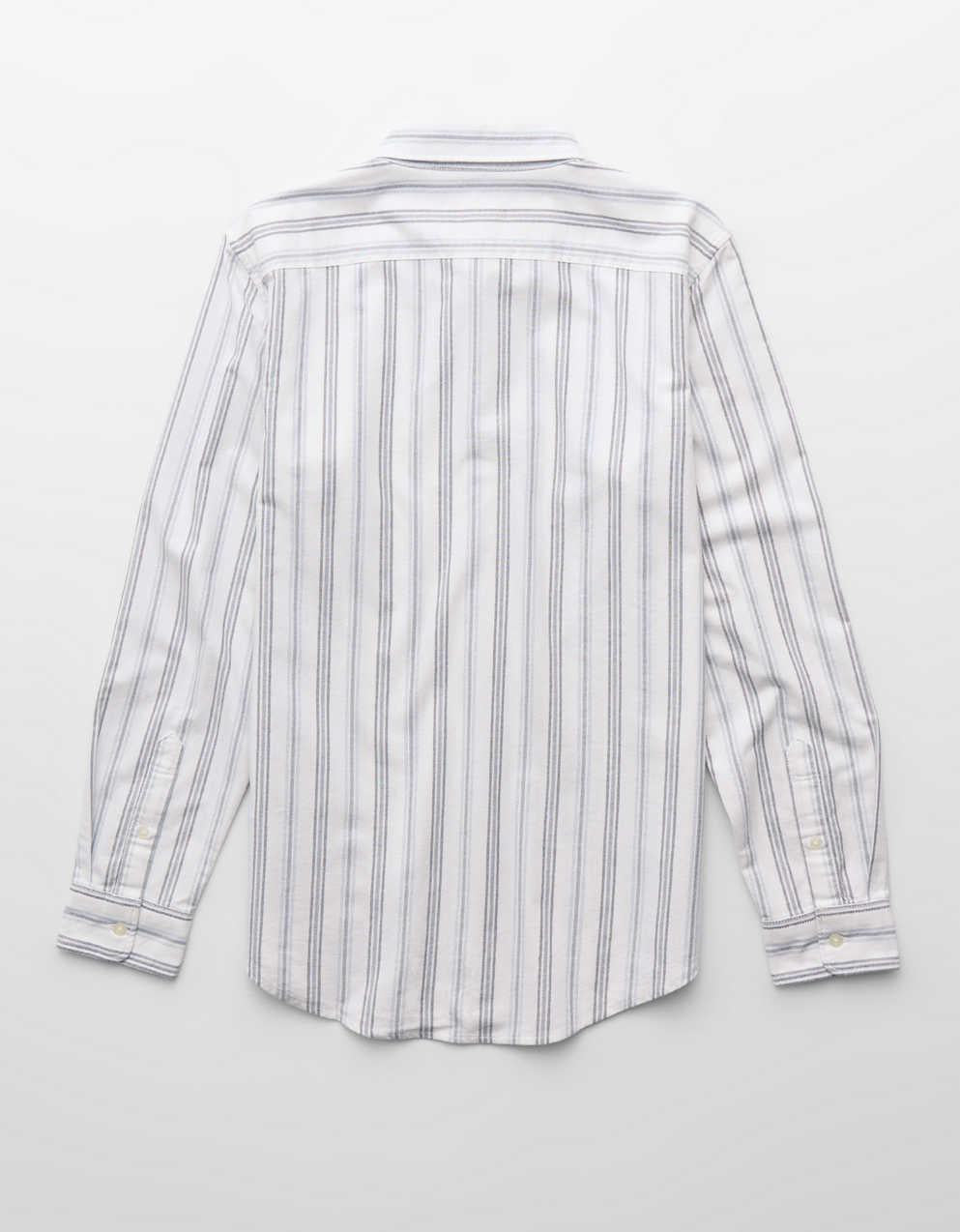 AE Everyday Slim Oxford Button-Up Shirt