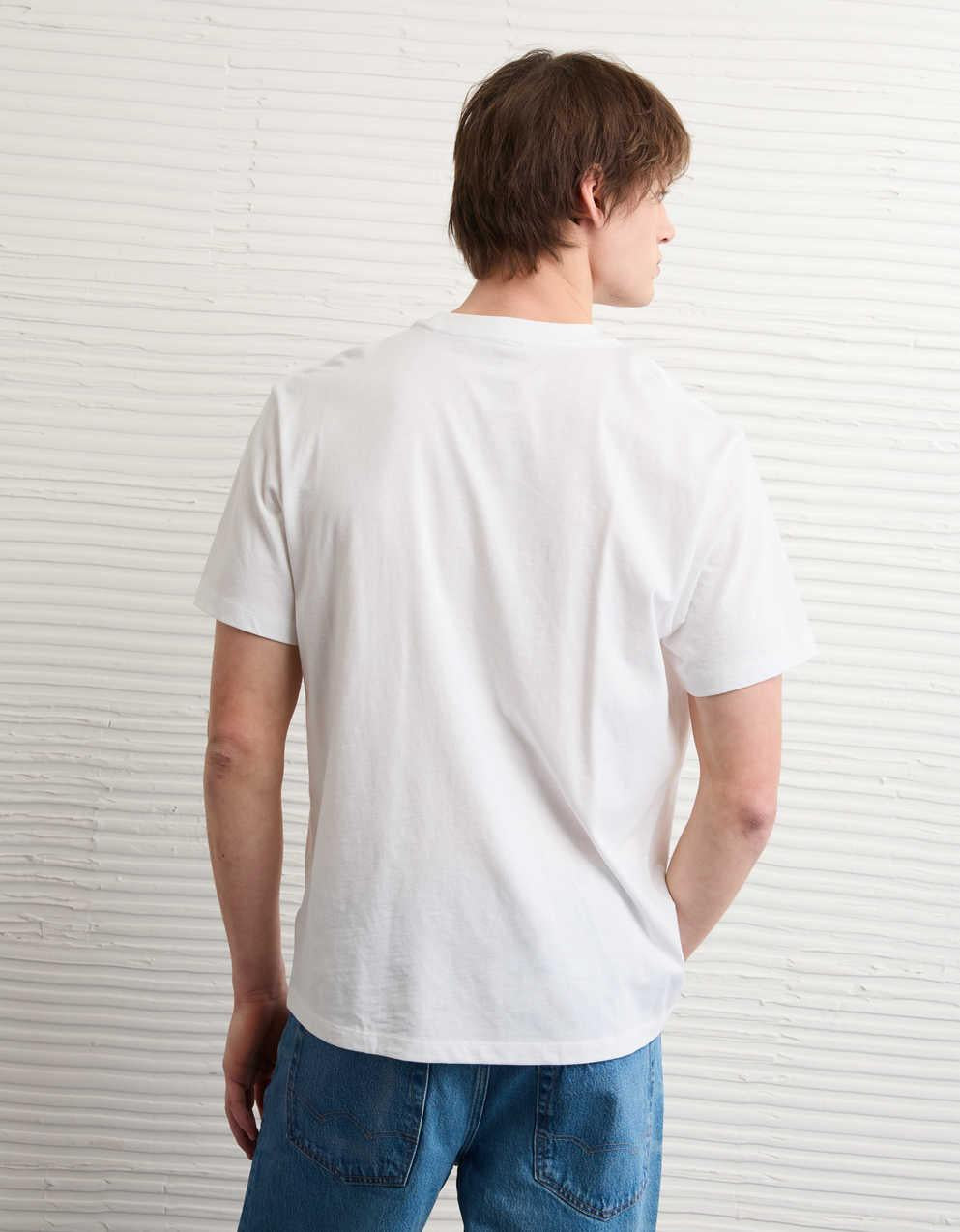 AE Standard Fit Lightweight Logo T-Shirt