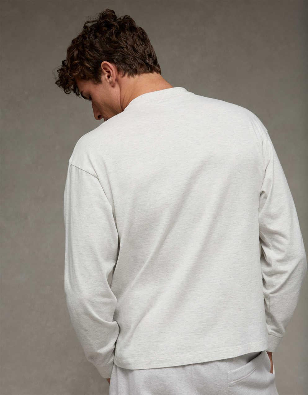 AE Boxy Long Sleeve Graphic T-Shirt