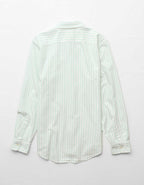 AE Everyday Slim Oxford Button-Up Shirt