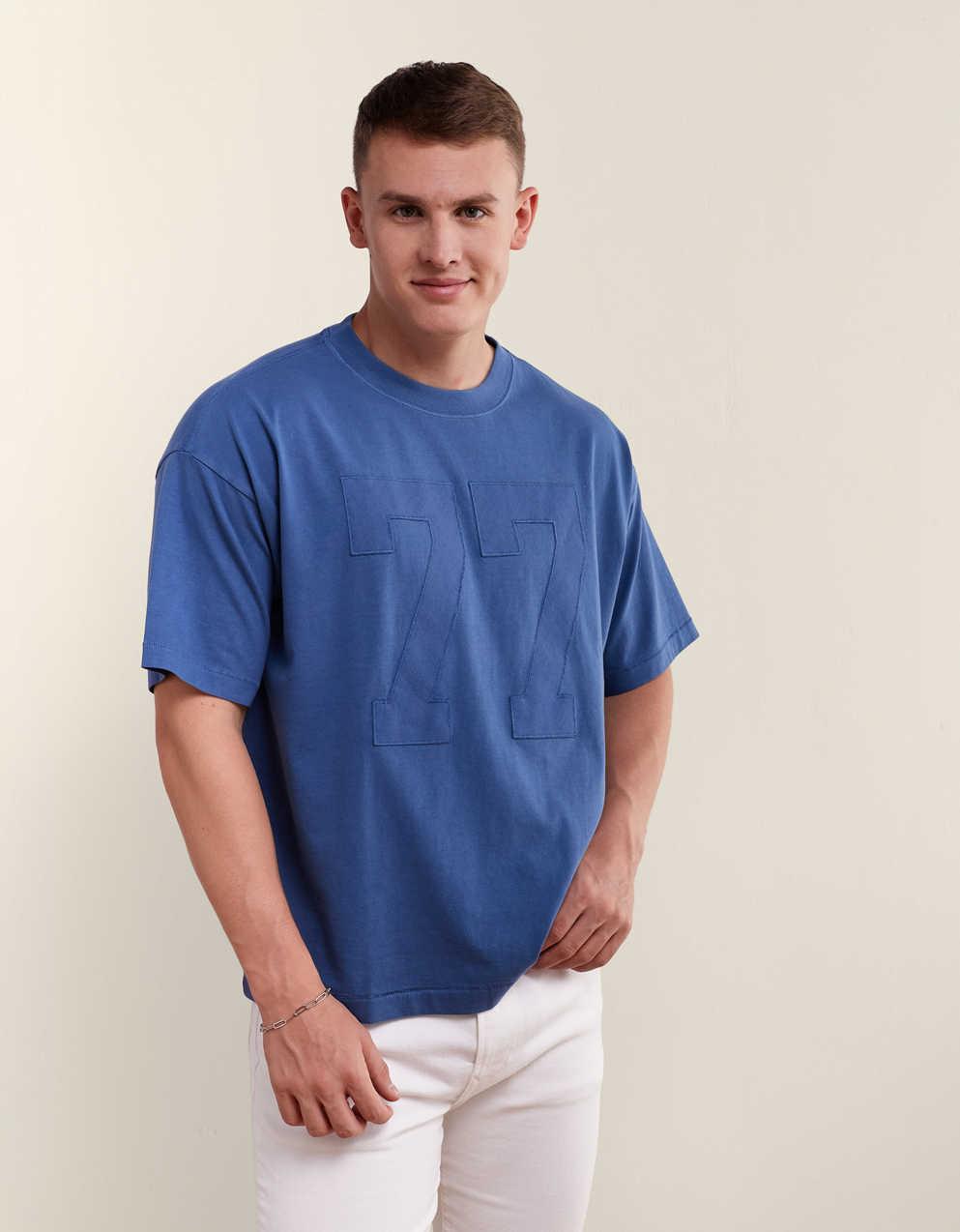 AE Relaxed Logo Graphic T-Shirt