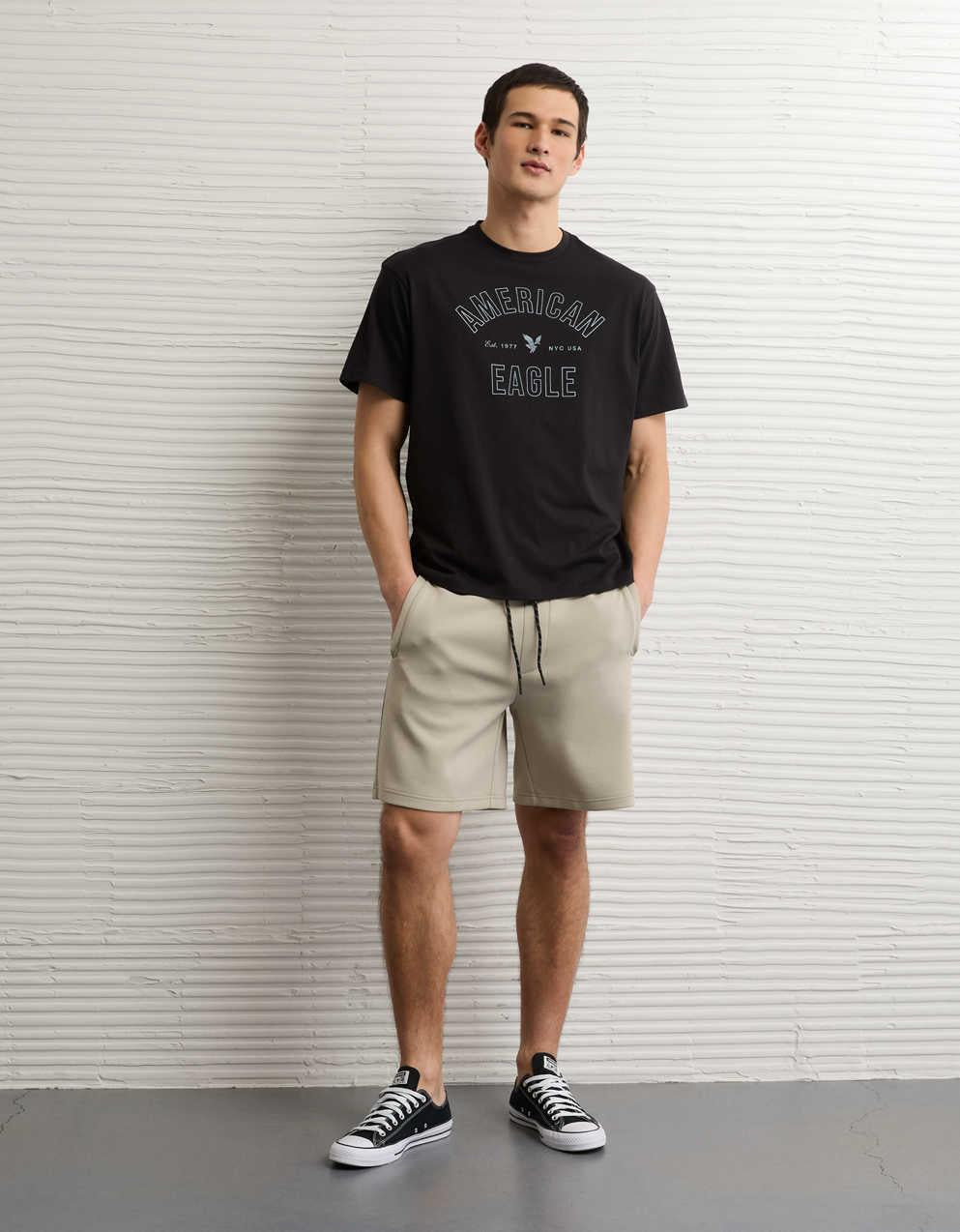 AE Standard Fit Lightweight Logo Graphic T-Shirt