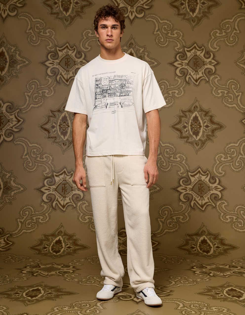 AE x Tru Kolors Listening Lounge Graphic T-Shirt